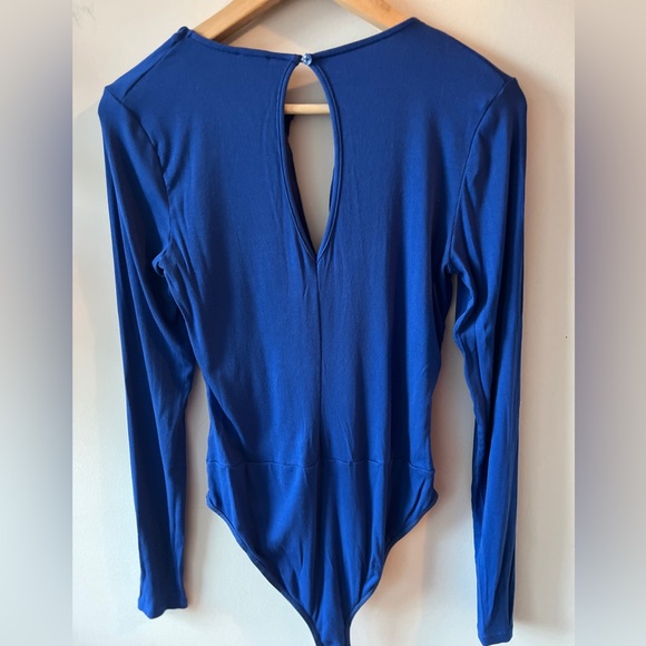 Talula Aritzia Keyhole Back Bodysuit L GUC - Picture 11 of 12